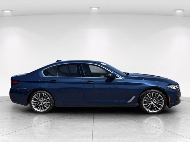 Certified 2022 BMW 540i w/ Premium Package RWD image 3
