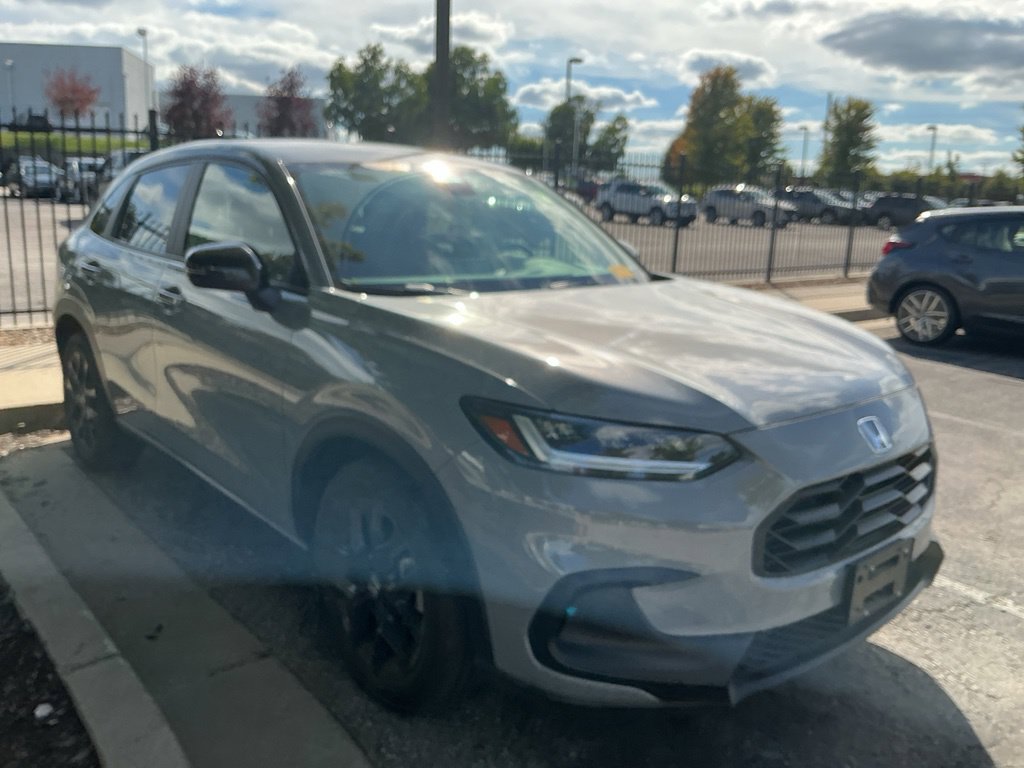 Used 2025 Honda HR-V Sport image 17