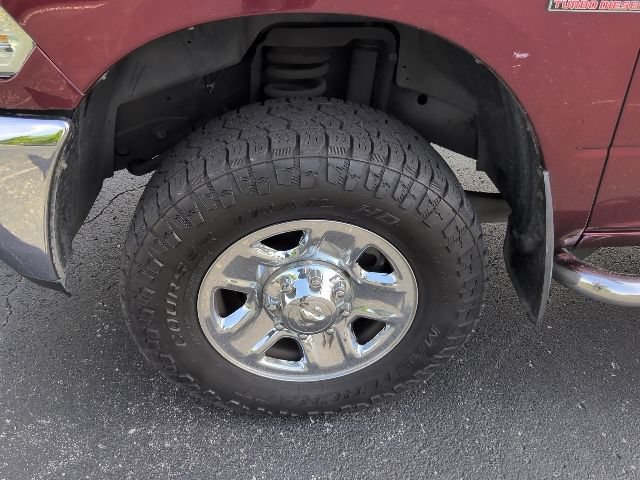 Used 2017 RAM 2500 Tradesman w/ Chrome Appearance Group AWD/4WD image 4