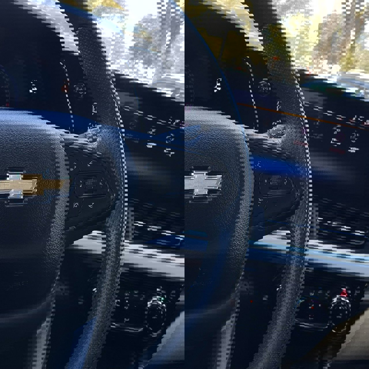 Used 2025 Chevrolet Trax LT image 14