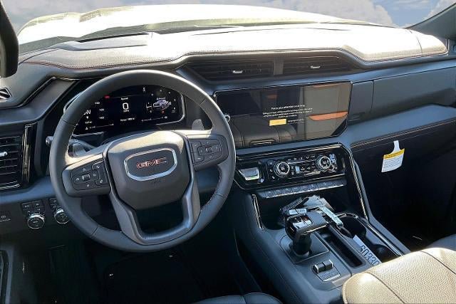 New 2026 GMC Sierra 1500 AT4 w/ Technology Package AWD/4WD image 6