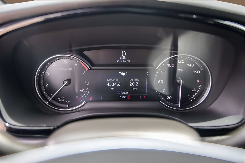 Certified 2024 Cadillac XT5 Luxury FWD image 11