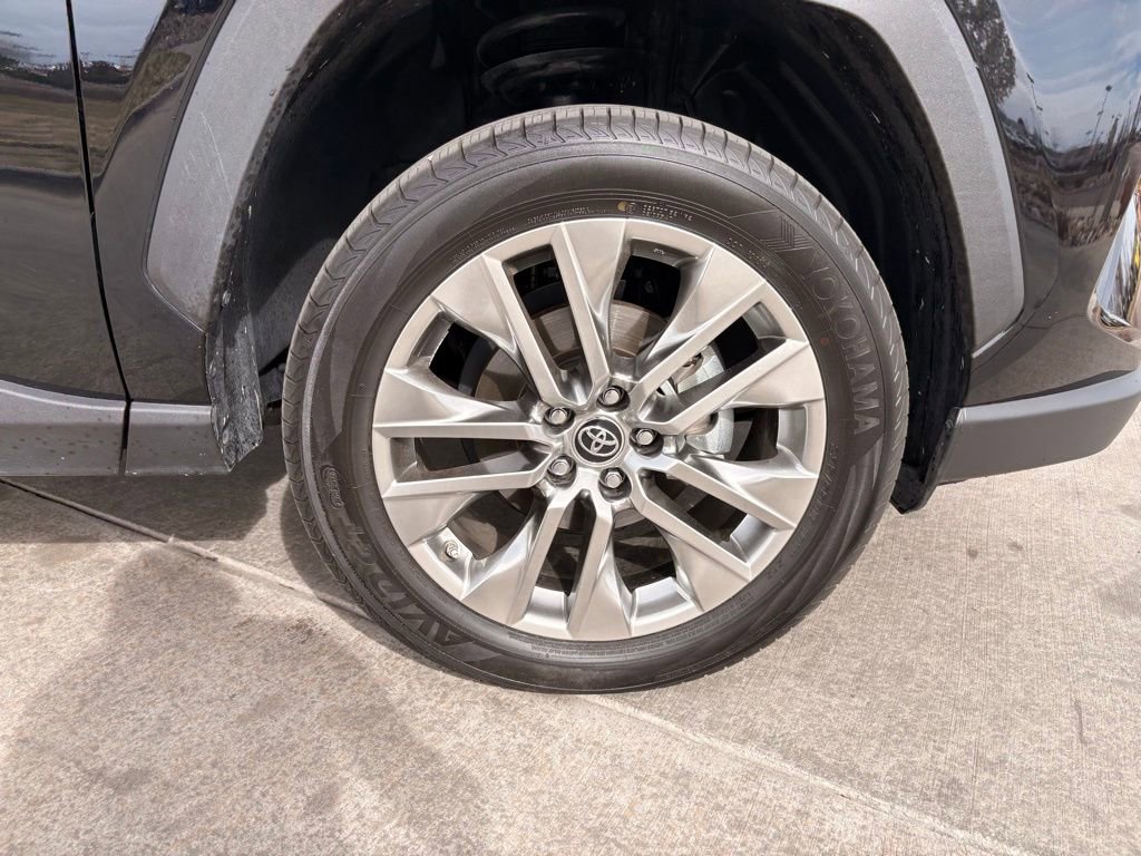 Used 2019 Toyota RAV4 Limited w/ Cold Weather Package image 37