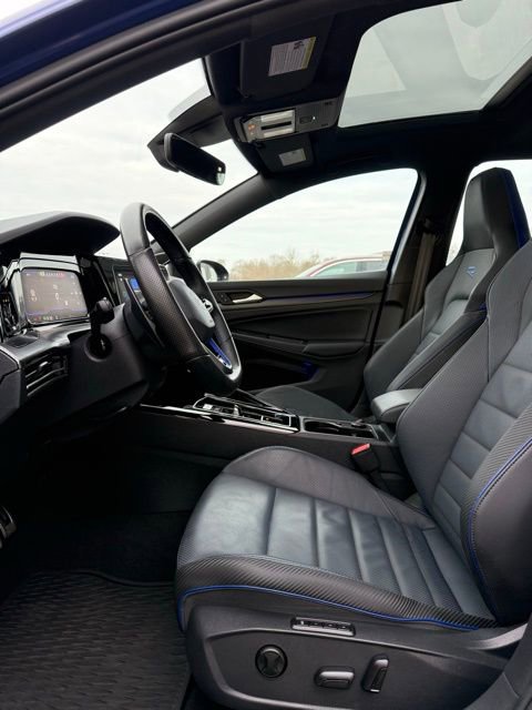 Used 2024 Volkswagen Golf R image 15