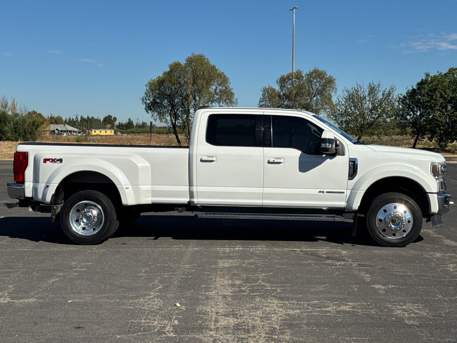 Used 2021 Ford F450 Lariat w/ Lariat Ultimate Package AWD/4WD image 3