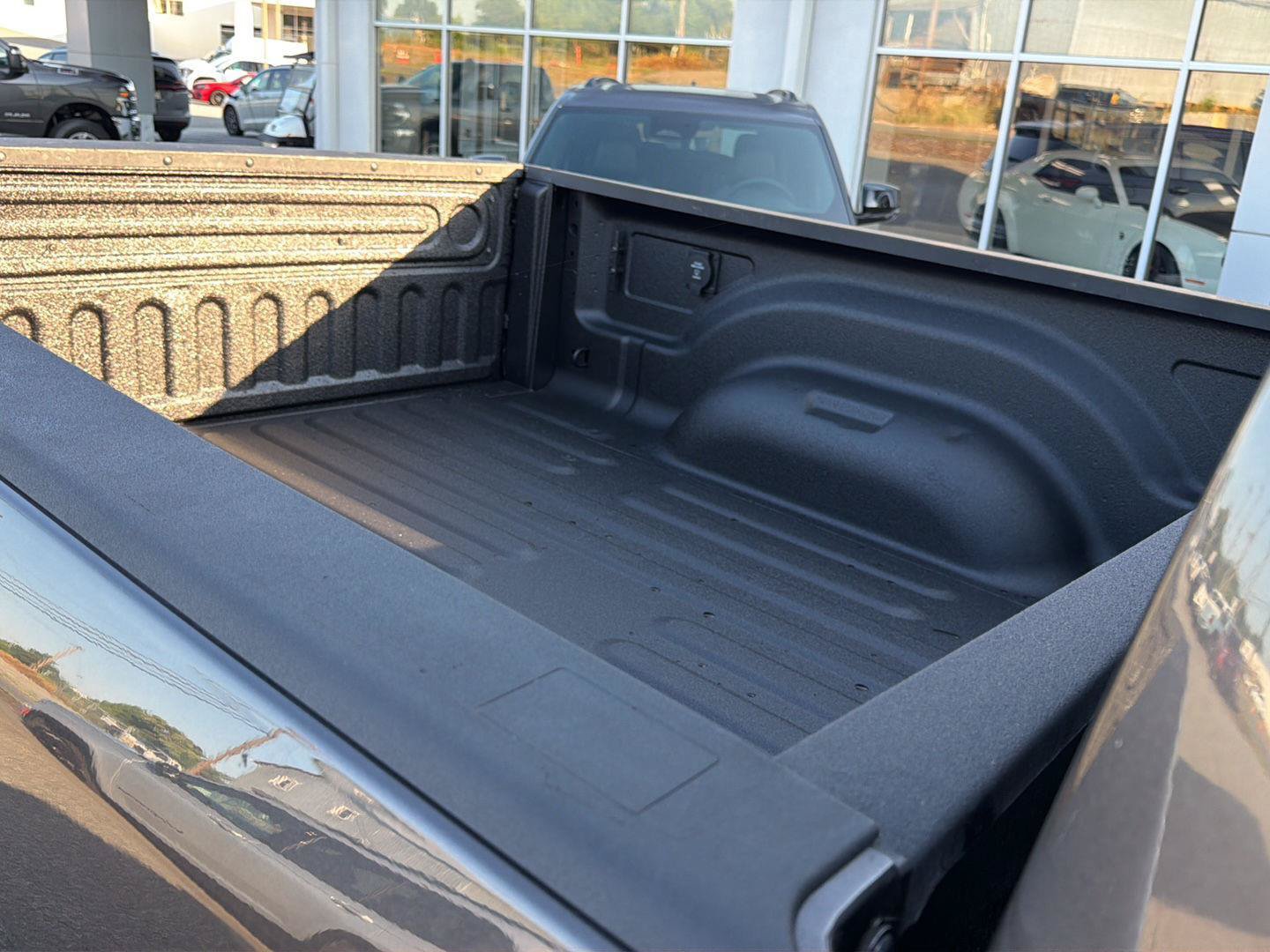 Used 2026 RAM 2500 Tradesman w/ Chrome Appearance Group AWD/4WD image 10