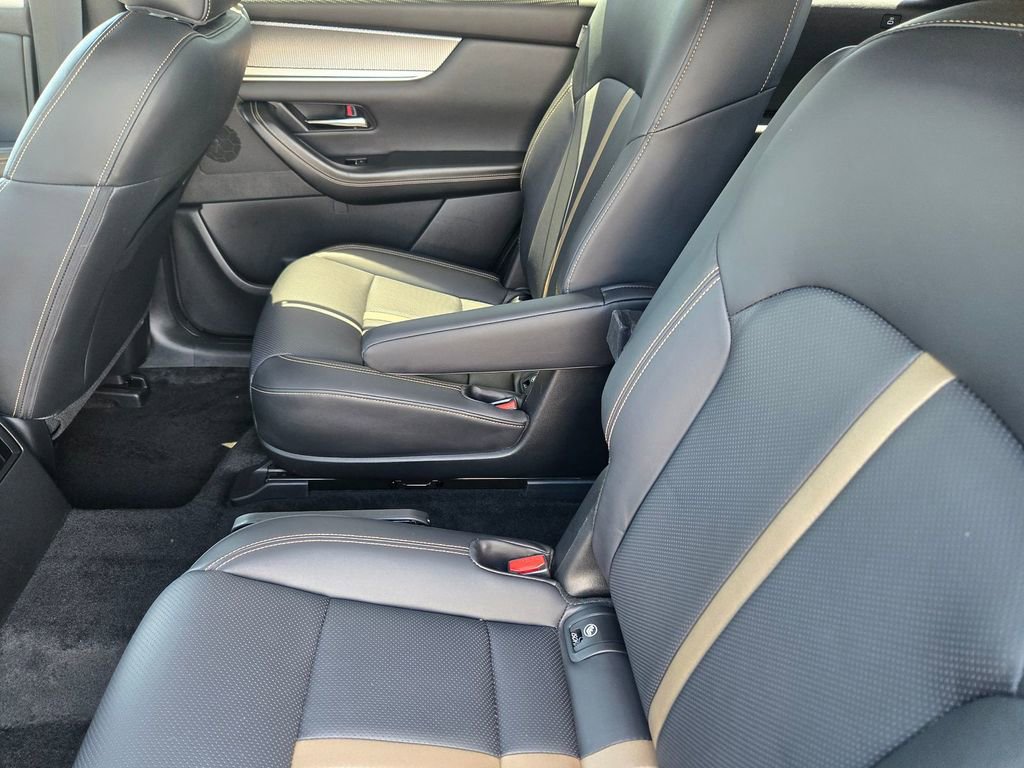 Certified 2024 MAZDA CX-90 Plug-In Hybrid w/ Premium Plus AWD/4WD image 9