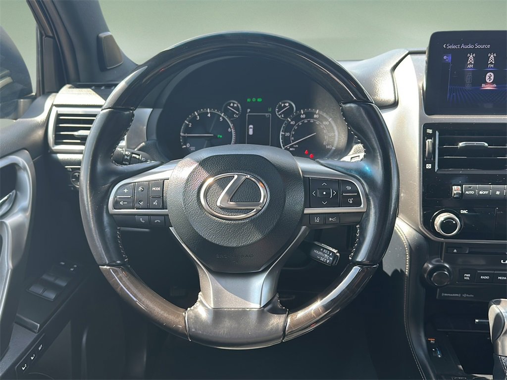 Used 2023 Lexus GX 460 Premium w/ Premium Package image 12