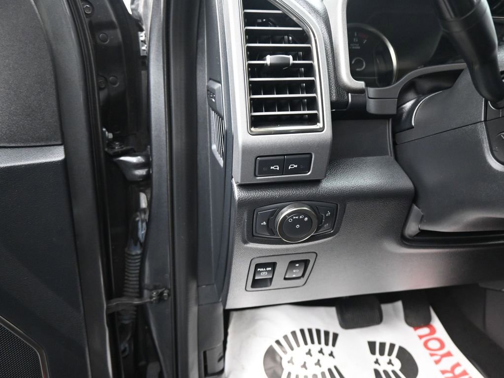 Used 2020 Ford F150 Raptor w/ Equipment Group 802A Luxury image 21