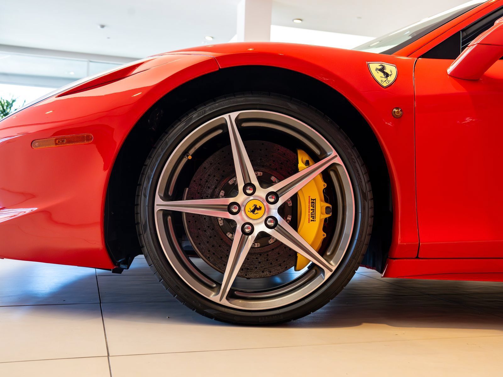 Certified 2014 Ferrari 458 Italia Coupe RWD image 3