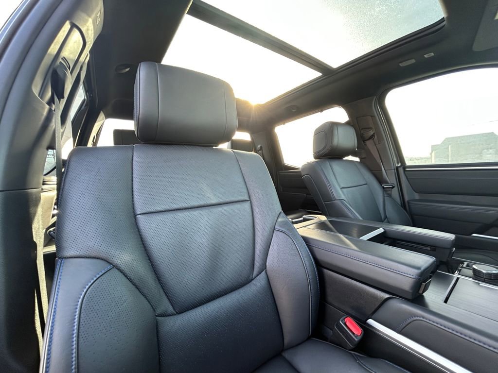 Used 2023 Toyota Tundra Platinum image 27