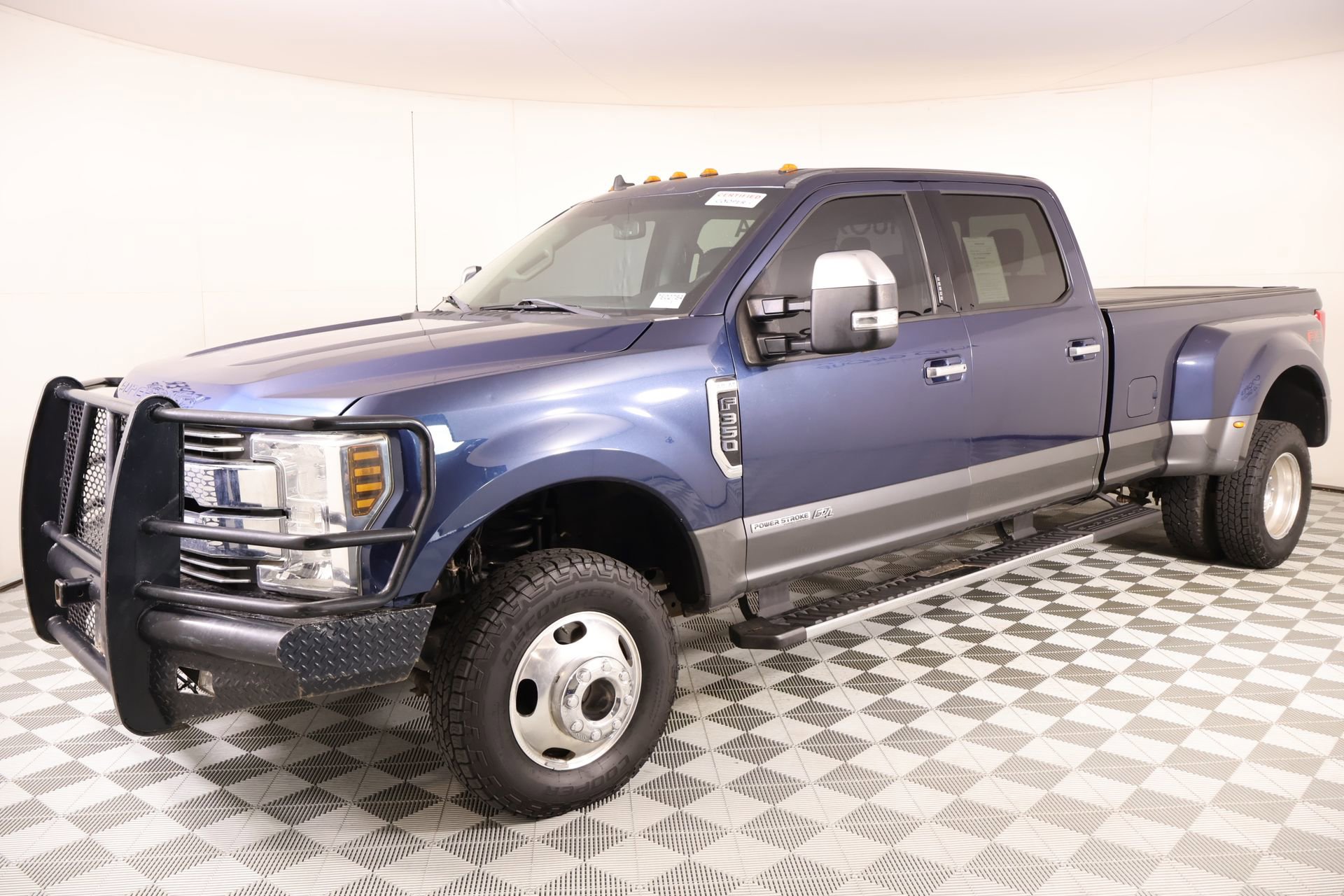 Used 2019 Ford F350 Lariat w/ Chrome Package image 11