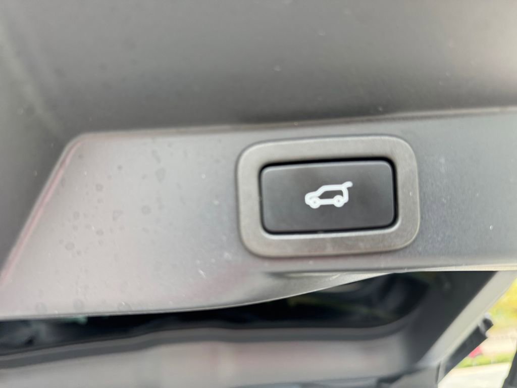 Used 2022 Land Rover Range Rover Sport HSE Silver Edition image 18