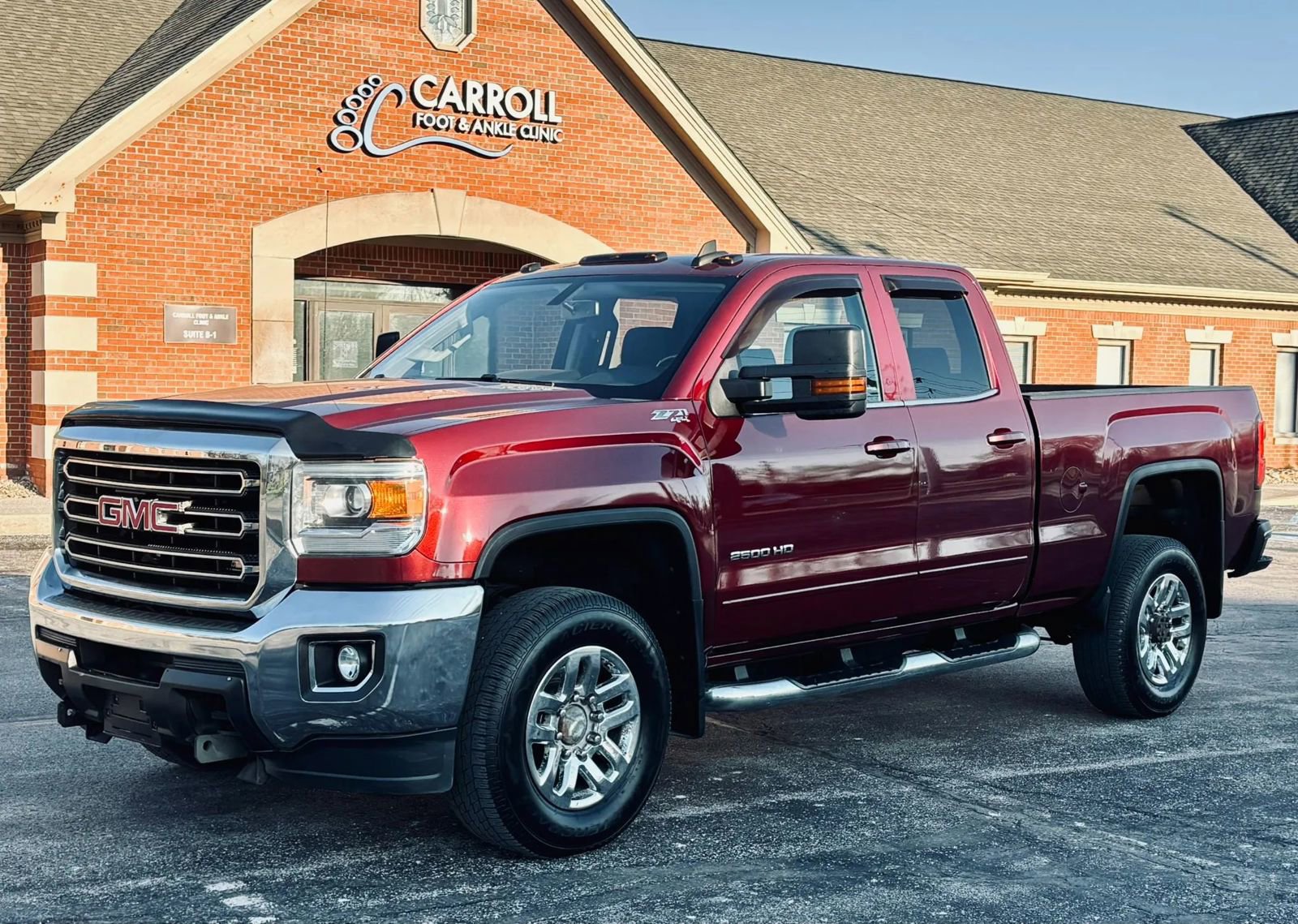 Used 2015 GMC Sierra 2500 SLE w/ SLE Preferred Package image 6