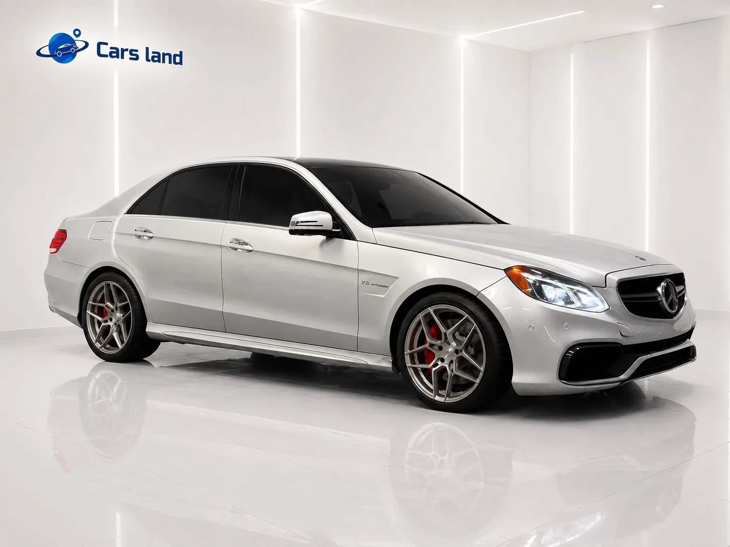 Used 2014 Mercedes-Benz E 63 AMG S-Model image 2