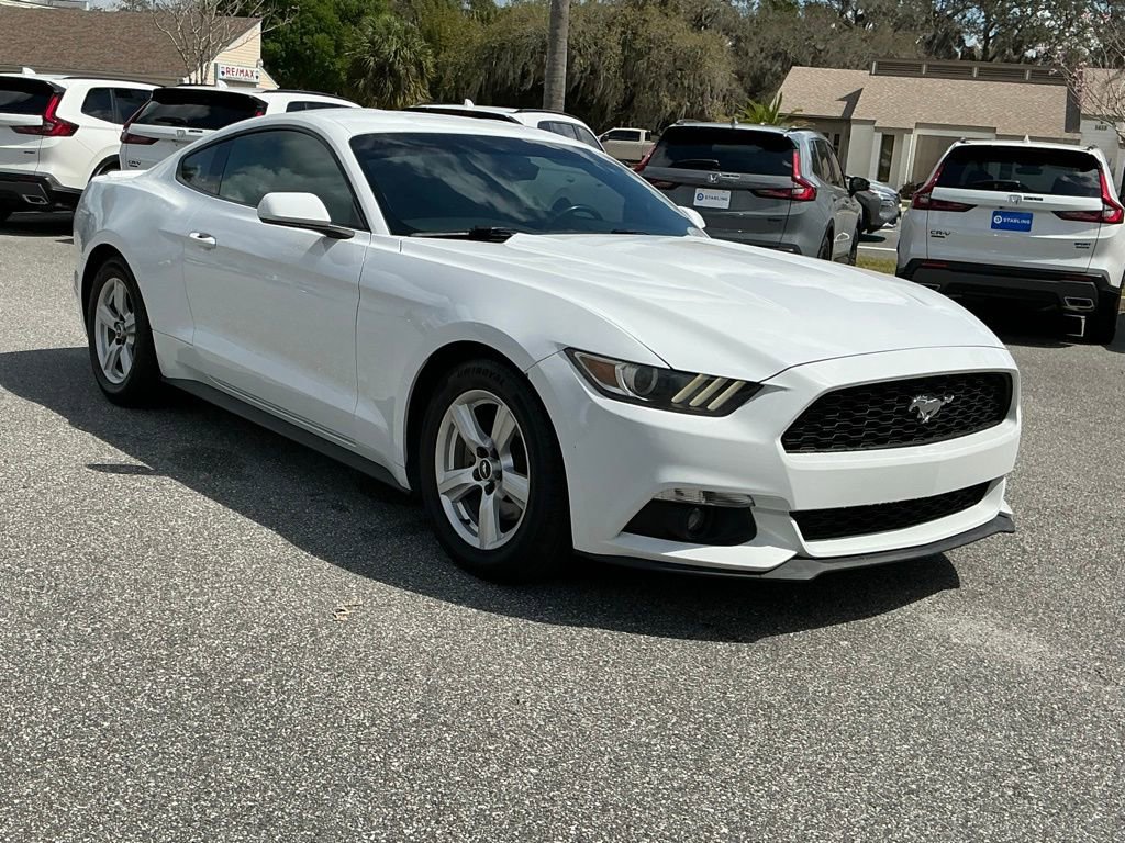 Used 2017 Ford Mustang Coupe image 10
