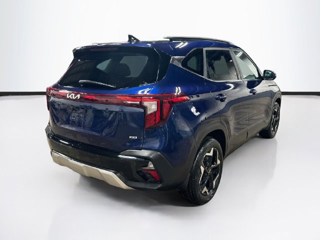 Used 2024 Kia Seltos EX AWD/4WD image 7