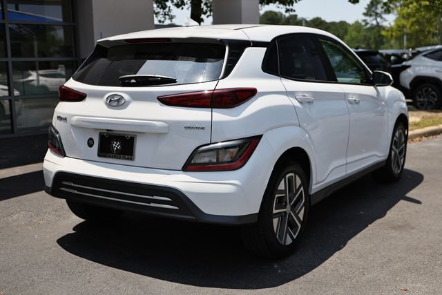 Used 2023 Hyundai Kona SE FWD image 7