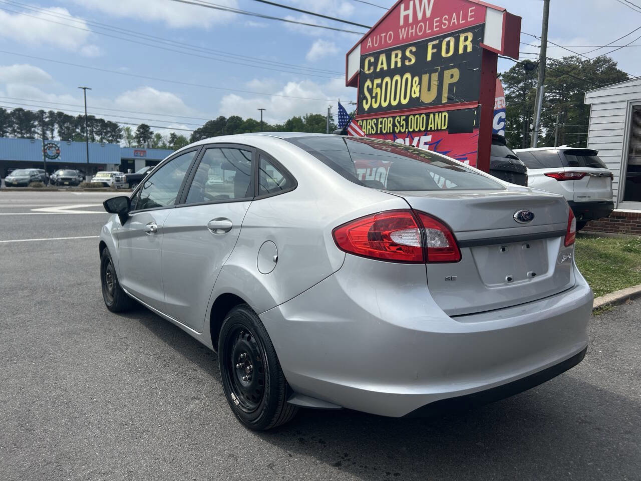 Used 2012 Ford Fiesta SE image 7
