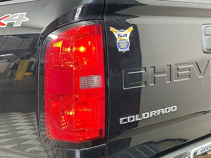 Used 2021 Chevrolet Colorado W/T w/ WT Convenience Package AWD/4WD image 23