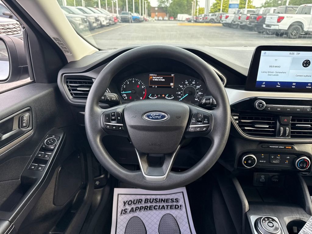 Used 2022 Ford Escape SE image 17