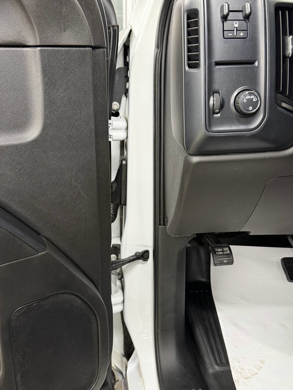 Used 2018 Chevrolet Silverado 3500 W/T image 39