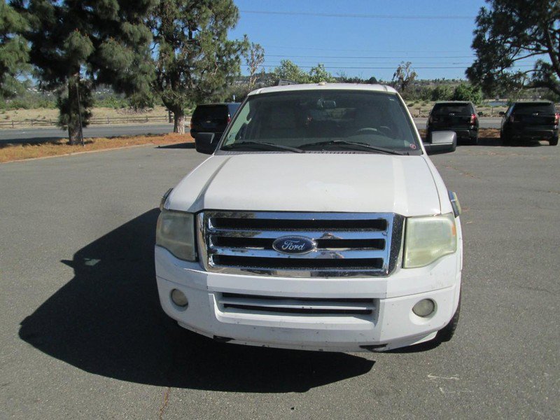 Used 2008 Ford Expedition XLT AWD/4WD image 2