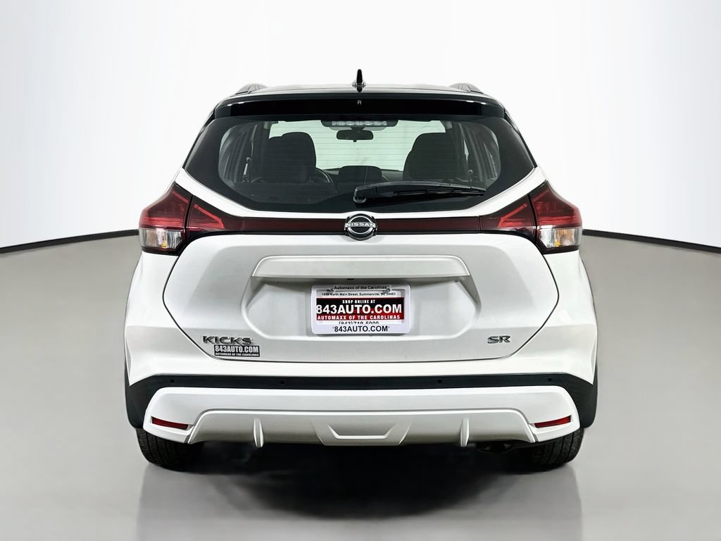 Used 2023 Nissan Kicks SR FWD image 6
