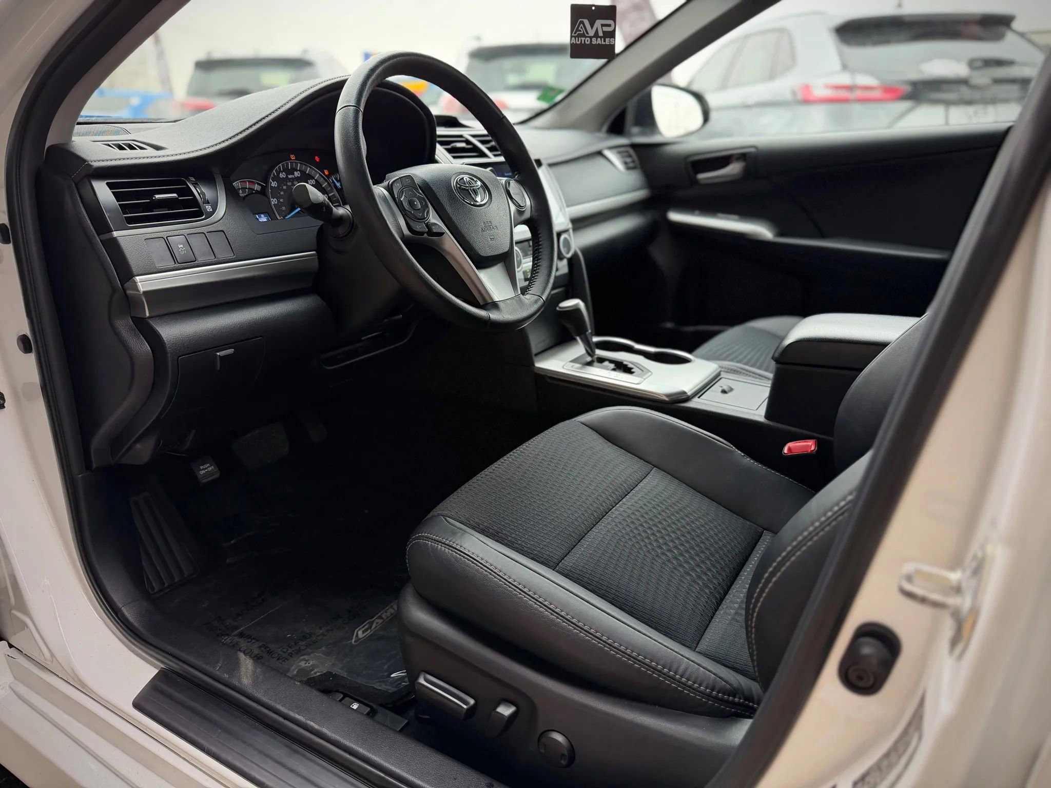 Used 2013 Toyota Camry SE image 9