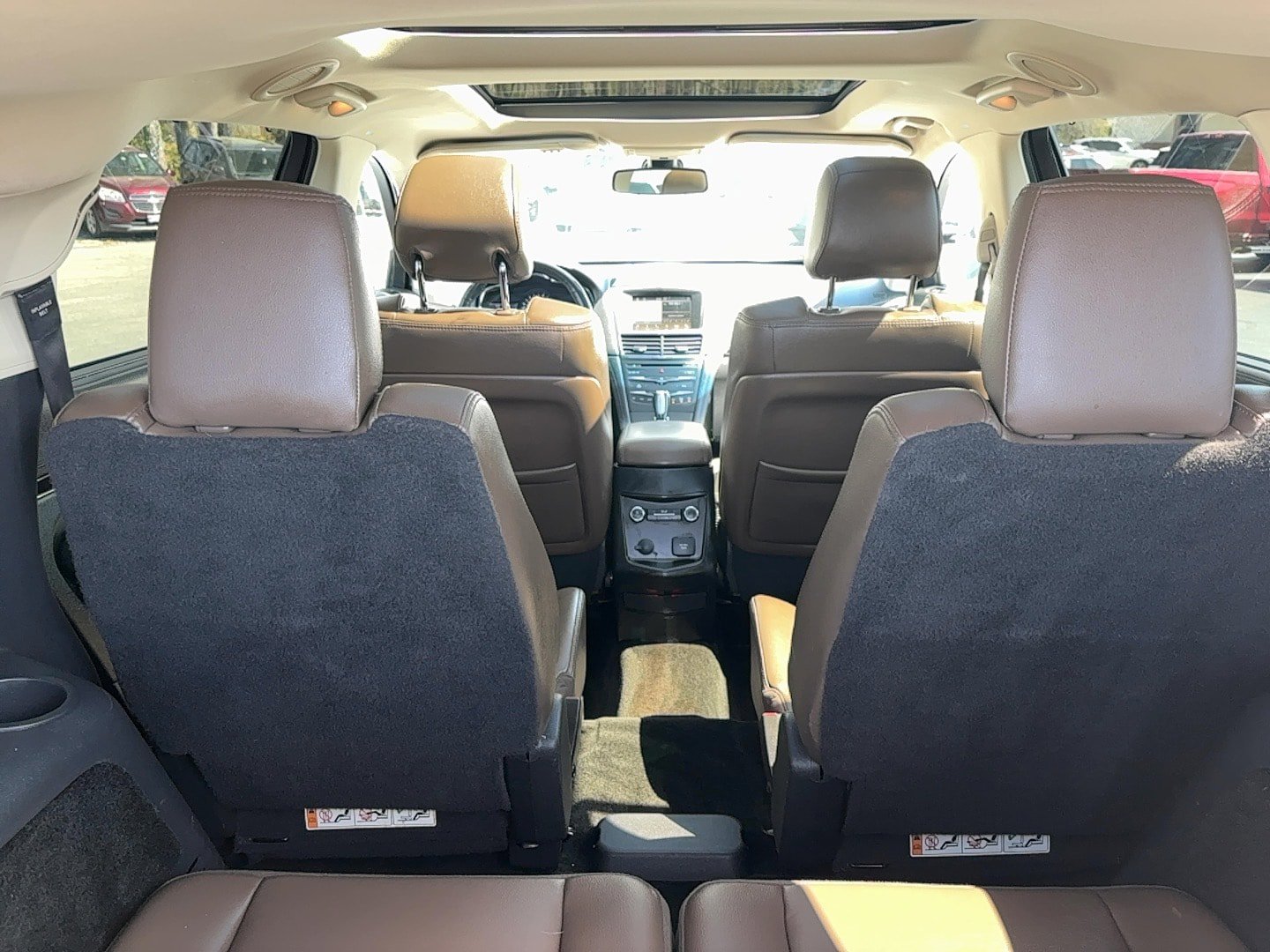 Used 2018 Lincoln MKT AWD w/ Technology Package image 11