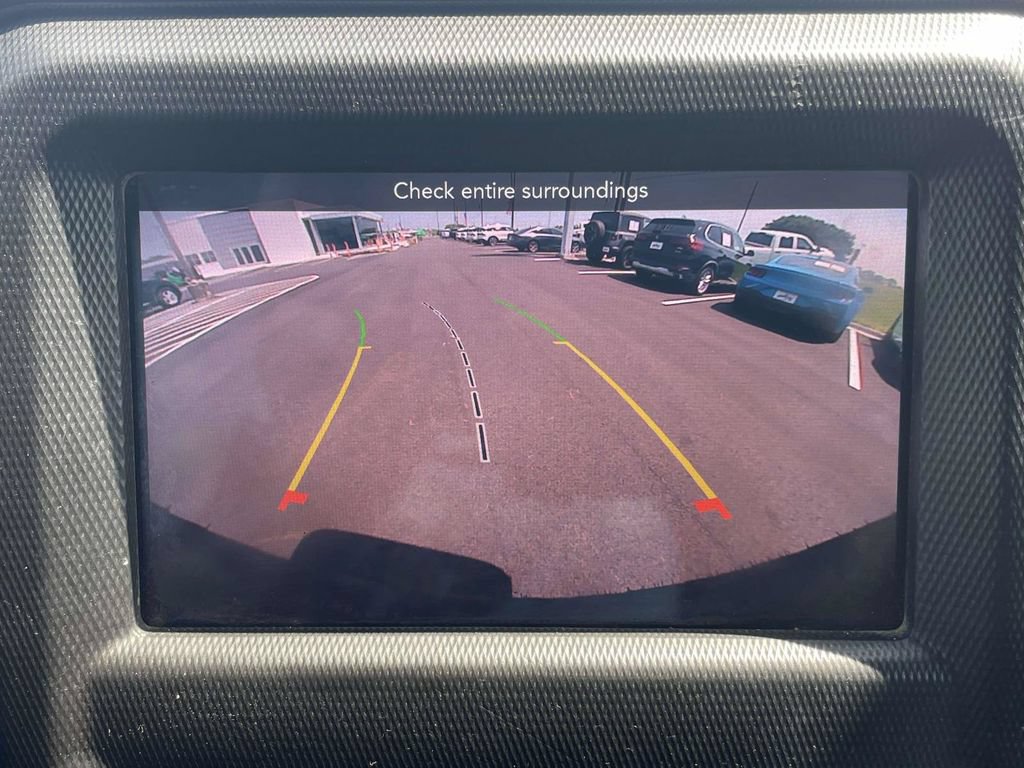 Used 2022 Jeep Wrangler Sport AWD/4WD image 19