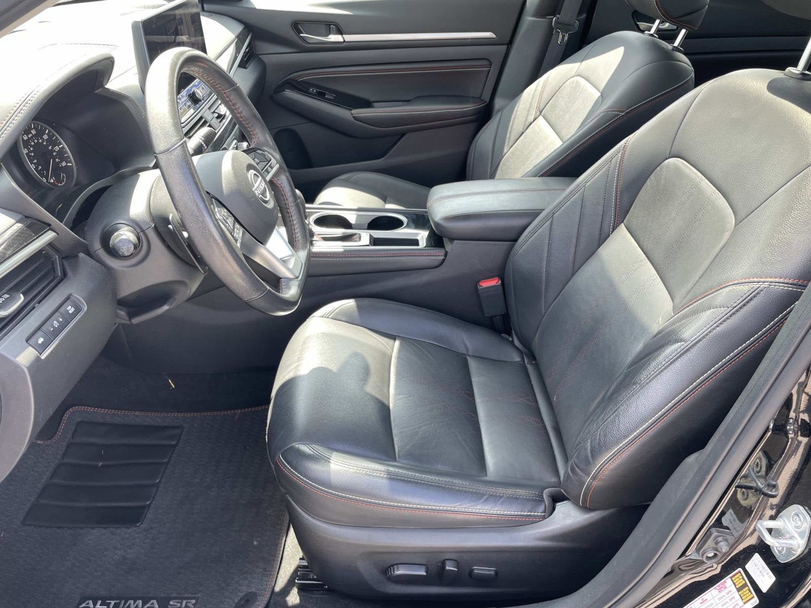 Used 2023 Nissan Altima 2.5 SR w/ SR Premium Package FWD image 14