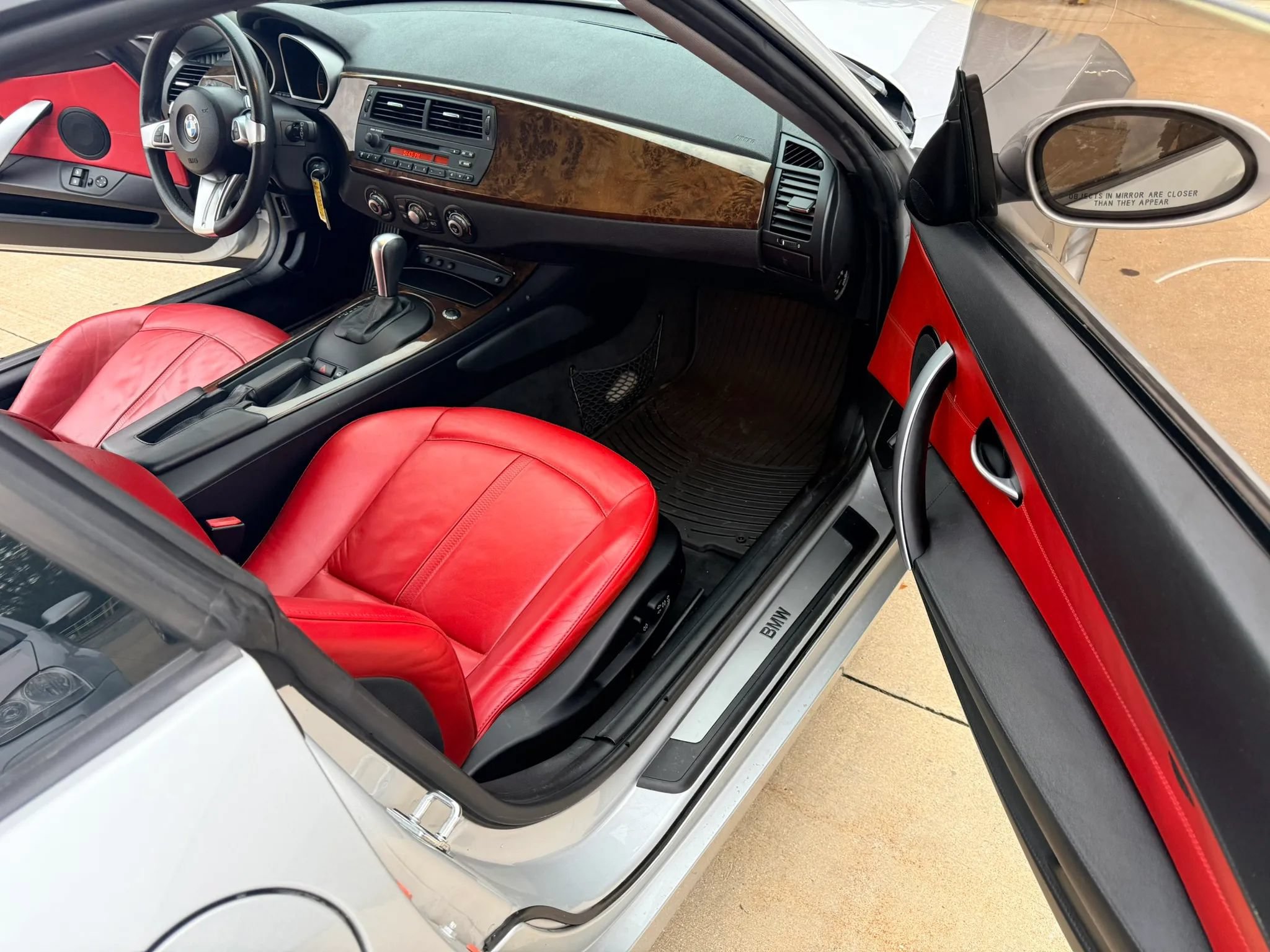 Used 2008 BMW Z4 3.0si RWD image 9