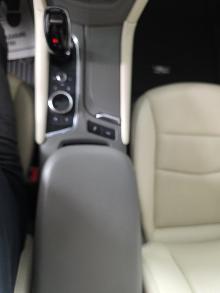 Used 2022 Cadillac XT6 Premium Luxury image 21