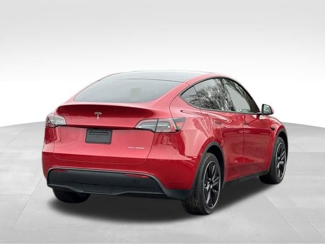 Used 2023 Tesla Model Y Long Range image 7