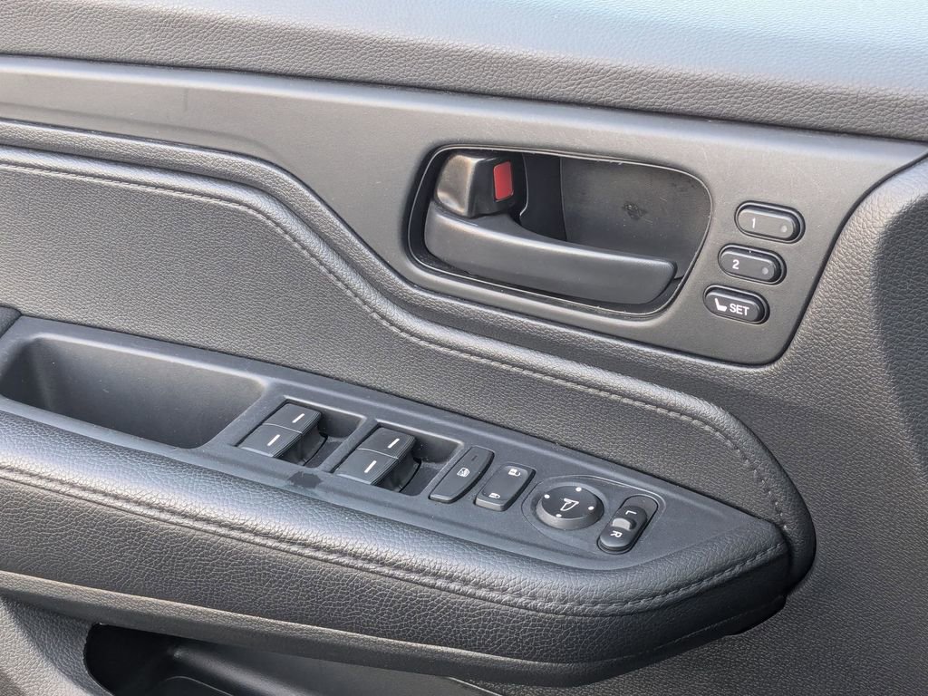 Used 2024 Honda Odyssey Sport image 14