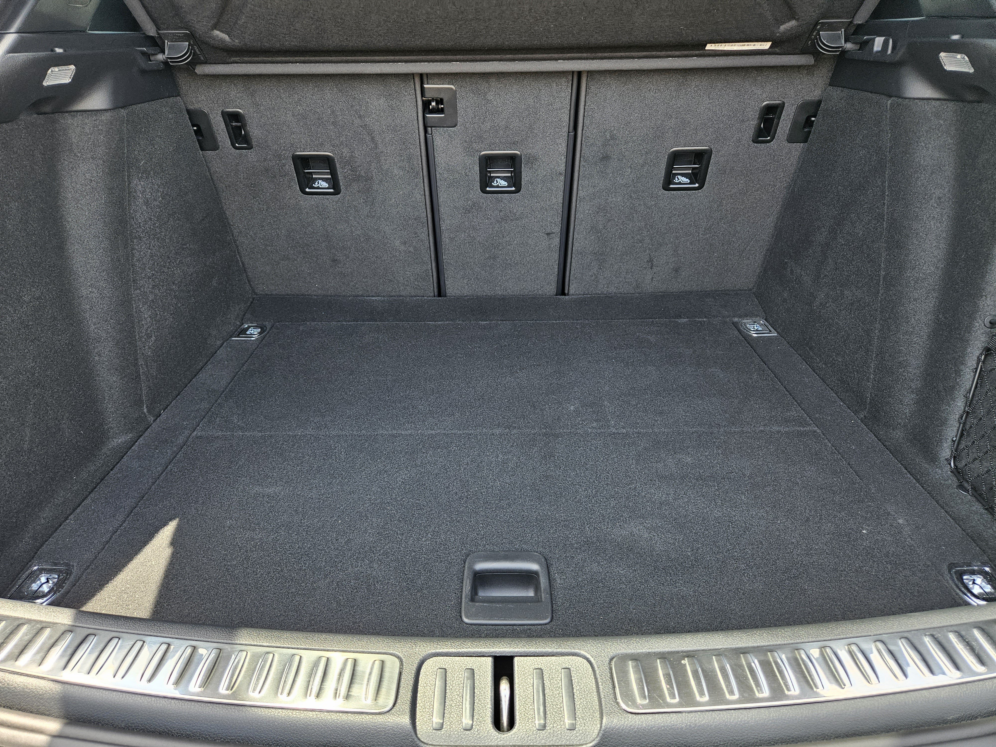 Certified 2026 Porsche Macan AWD/4WD image 31