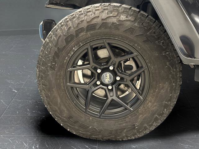 Used 2021 Jeep Gladiator Overland image 38