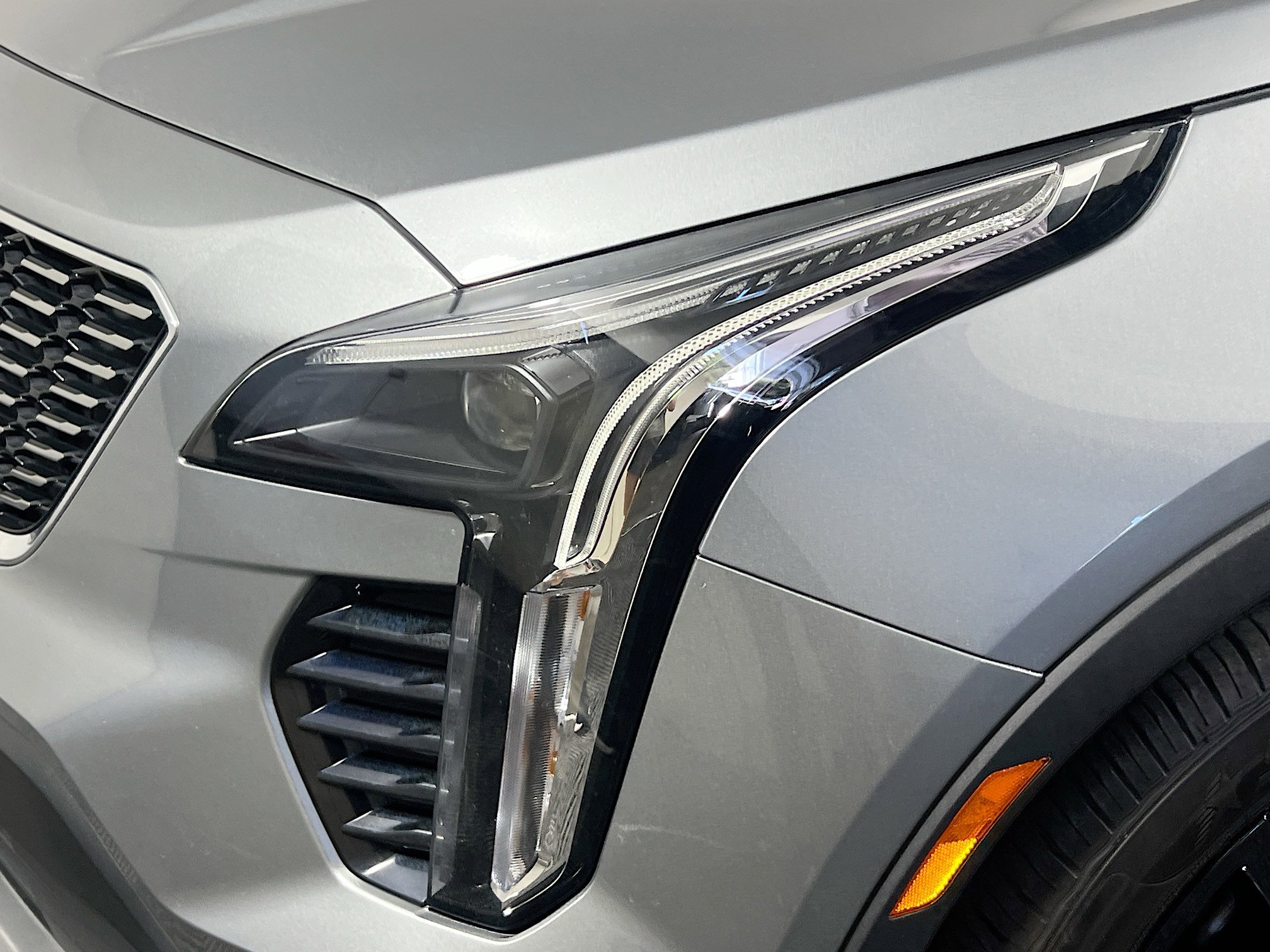 Used 2023 Cadillac XT4 Premium Luxury FWD image 11