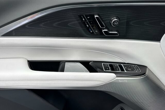 Certified 2024 Cadillac Lyriq Sport w/ LPO, Floor Liner Package AWD/4WD image 11
