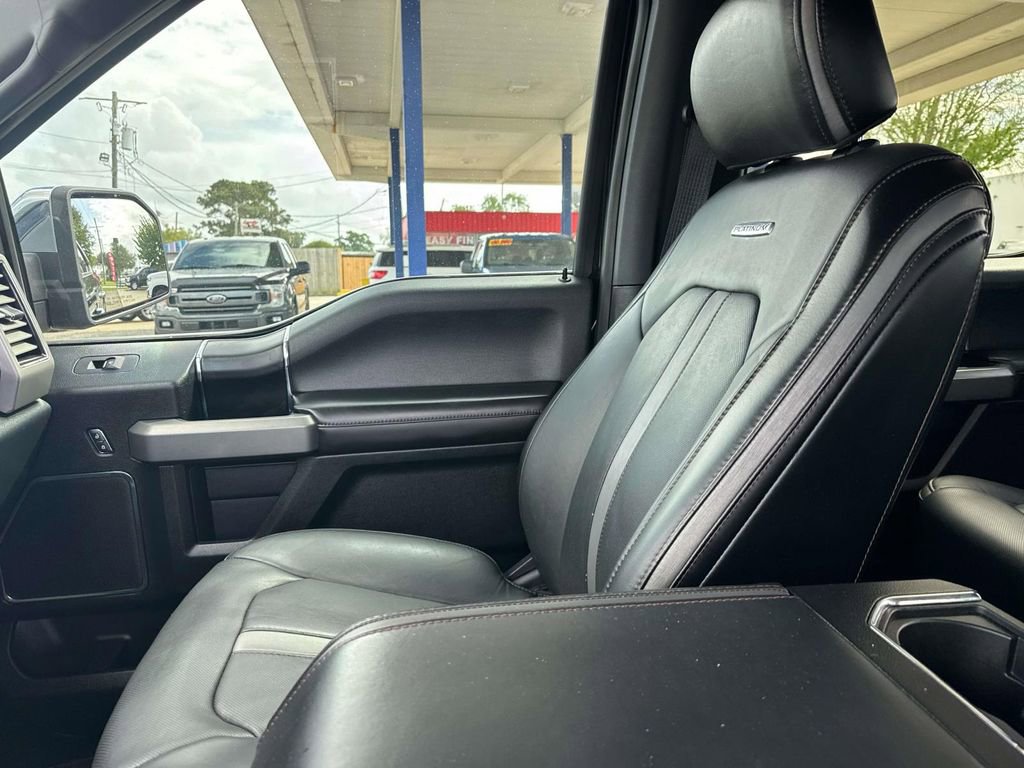 Used 2018 Ford F150 Platinum w/ Equipment Group 701A Luxury AWD/4WD image 18