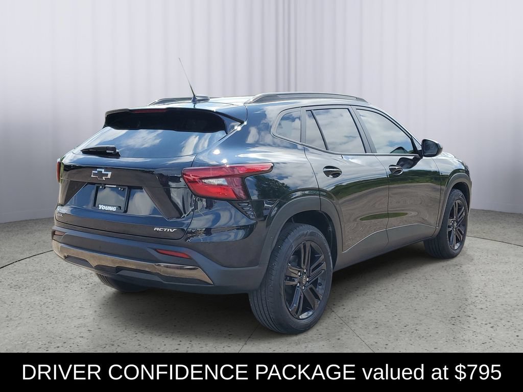 Used 2025 Chevrolet Trax ACTIV w/ Driver Confidence Package FWD image 3