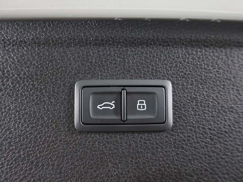 Used 2023 Audi Q5 2.0T Premium Plus w/ Premium Plus Package AWD/4WD image 21