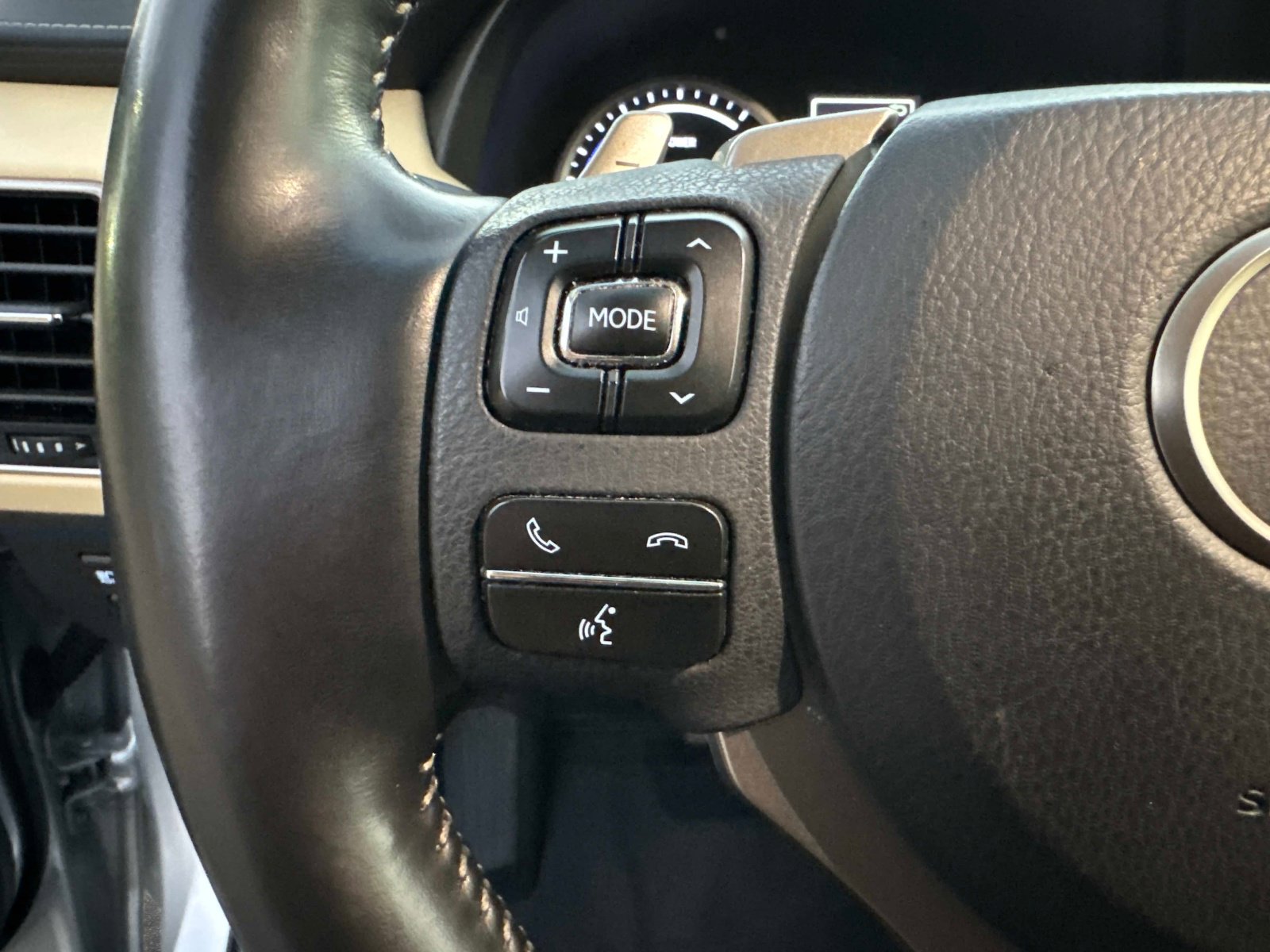 Used 2019 Lexus NX 300h image 31