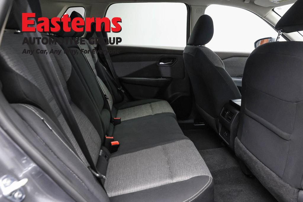 Used 2023 Nissan Rogue SV AWD/4WD image 25
