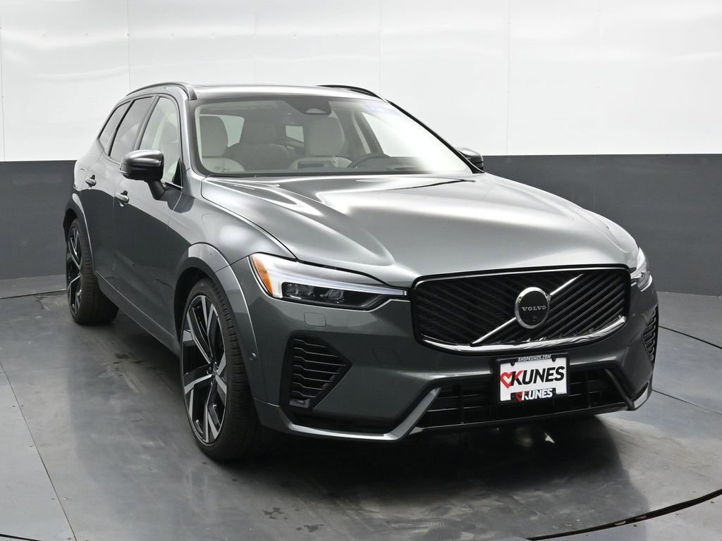 New 2026 Volvo XC60 T8 Ultra image 4