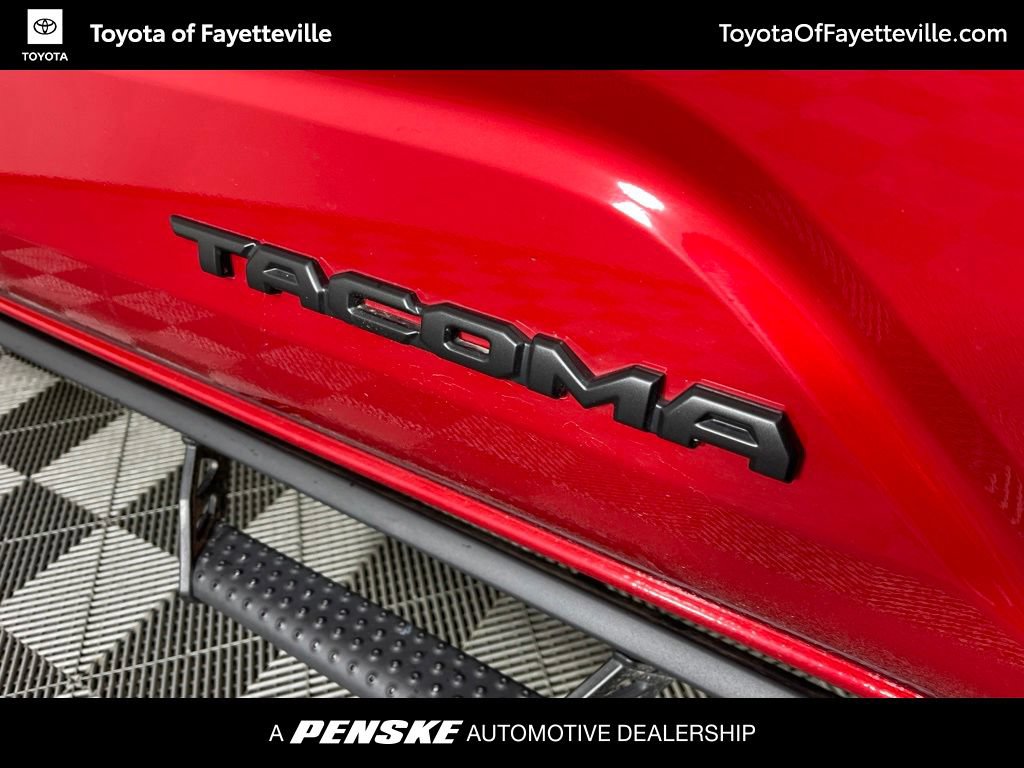 Used 2025 Toyota Tacoma SR5 AWD/4WD image 8