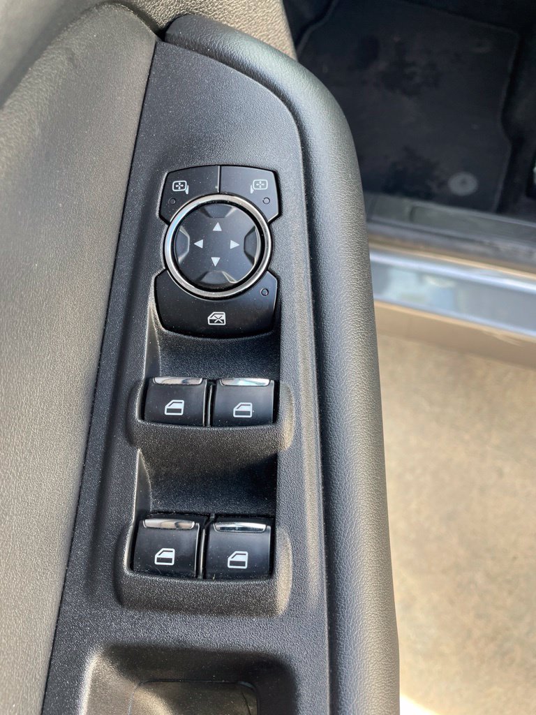 Used 2024 Ford Edge SEL AWD/4WD image 16