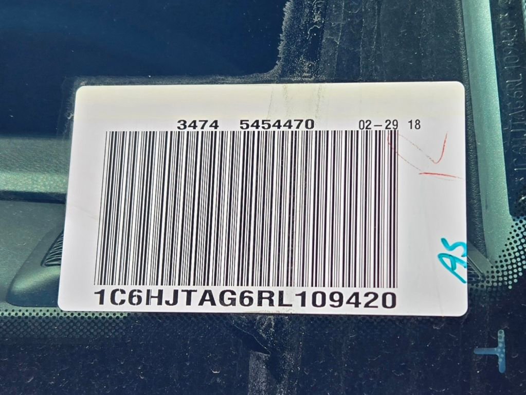 Used 2024 Jeep Gladiator Sport image 33