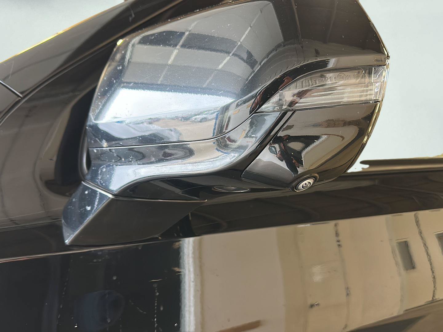 Used 2024 Cadillac Escalade Sport AWD/4WD image 4